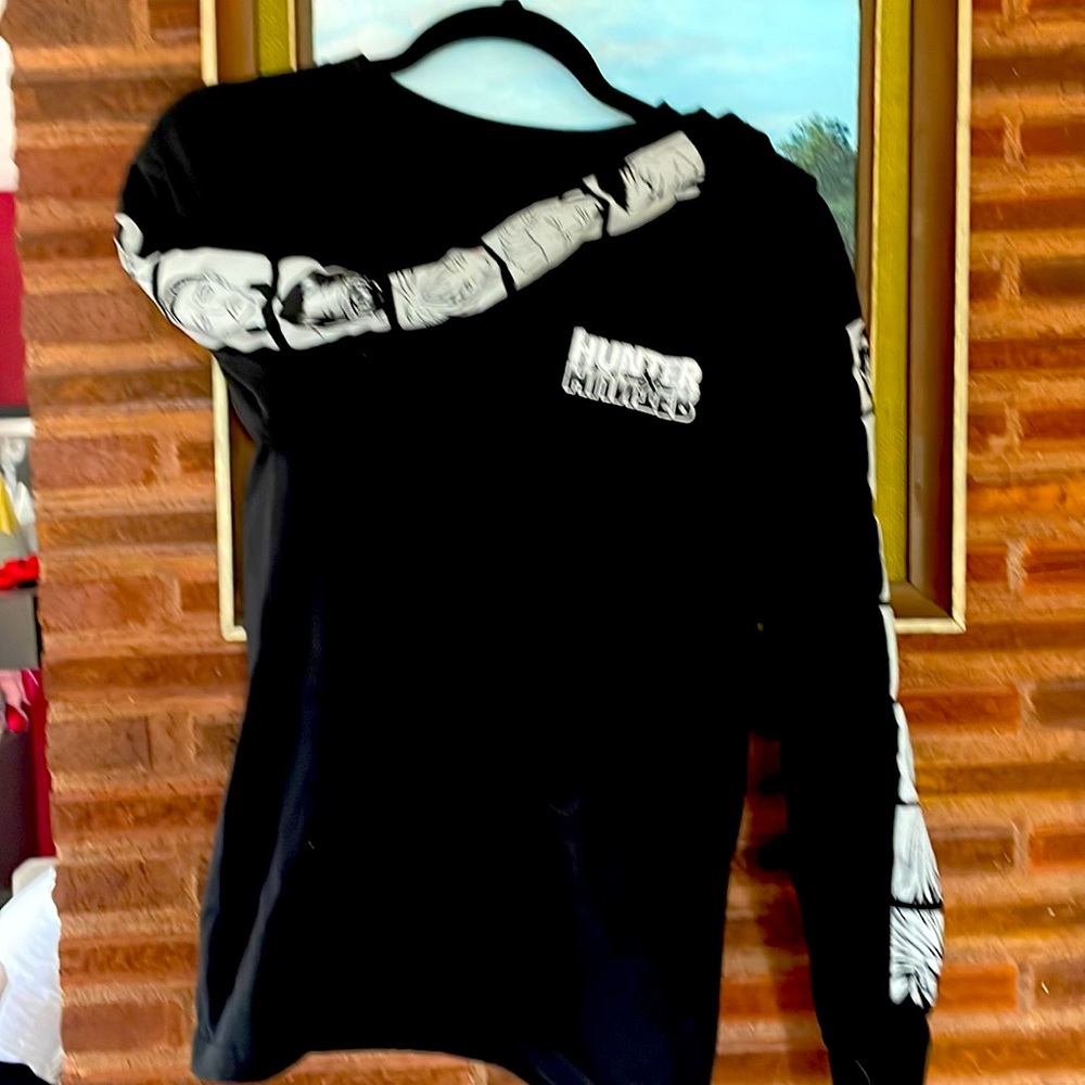 Hunter hunter long sleeve tshirt. Worn once.